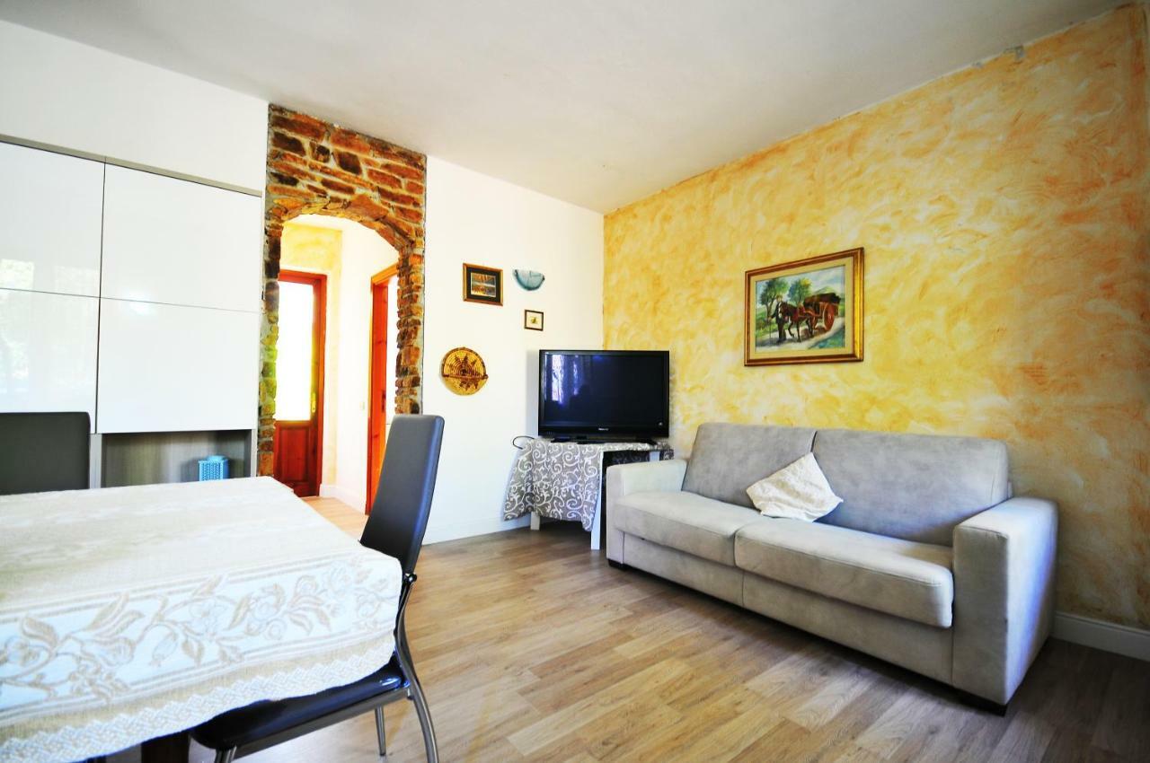 Residenza I Melograni Villa Porto Ottiolu Exteriör bild